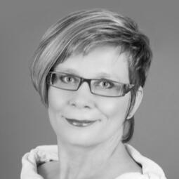 Simona PacákováWEB3 daně